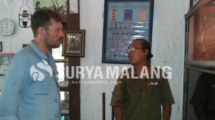 Antropologi asal Belgia berkunjung ke Rumah Persada Sukarno Kediri